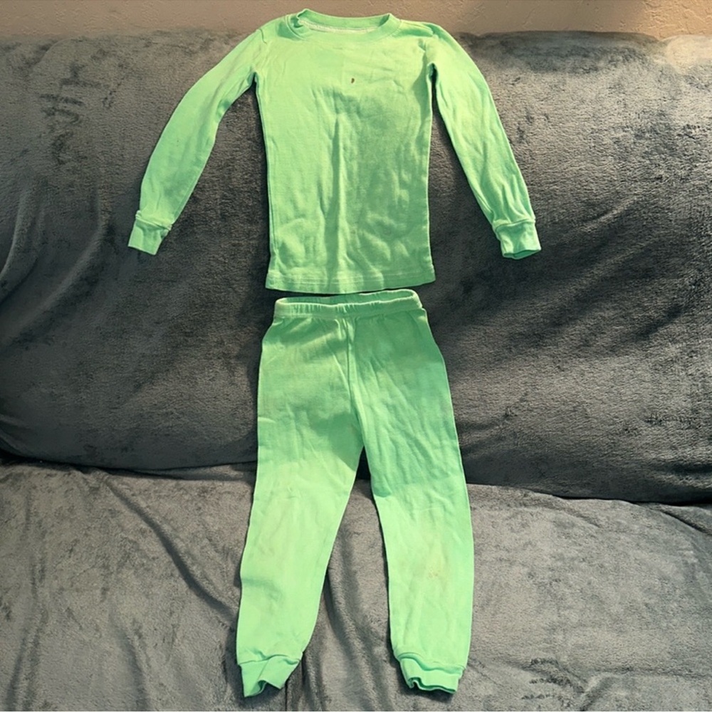 Family Feeling Neon Green Pajamas set size 4T